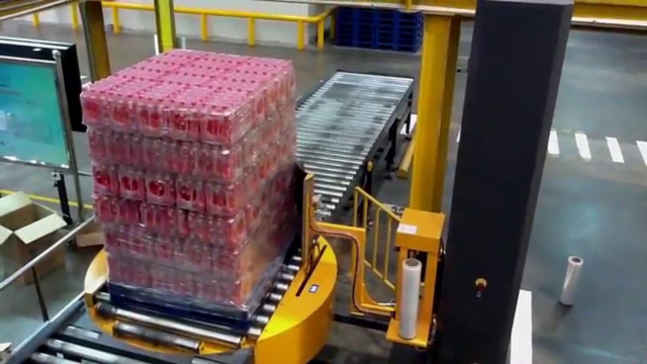 Pallet wrapping machine