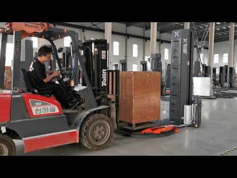 Pallet wrapping machine