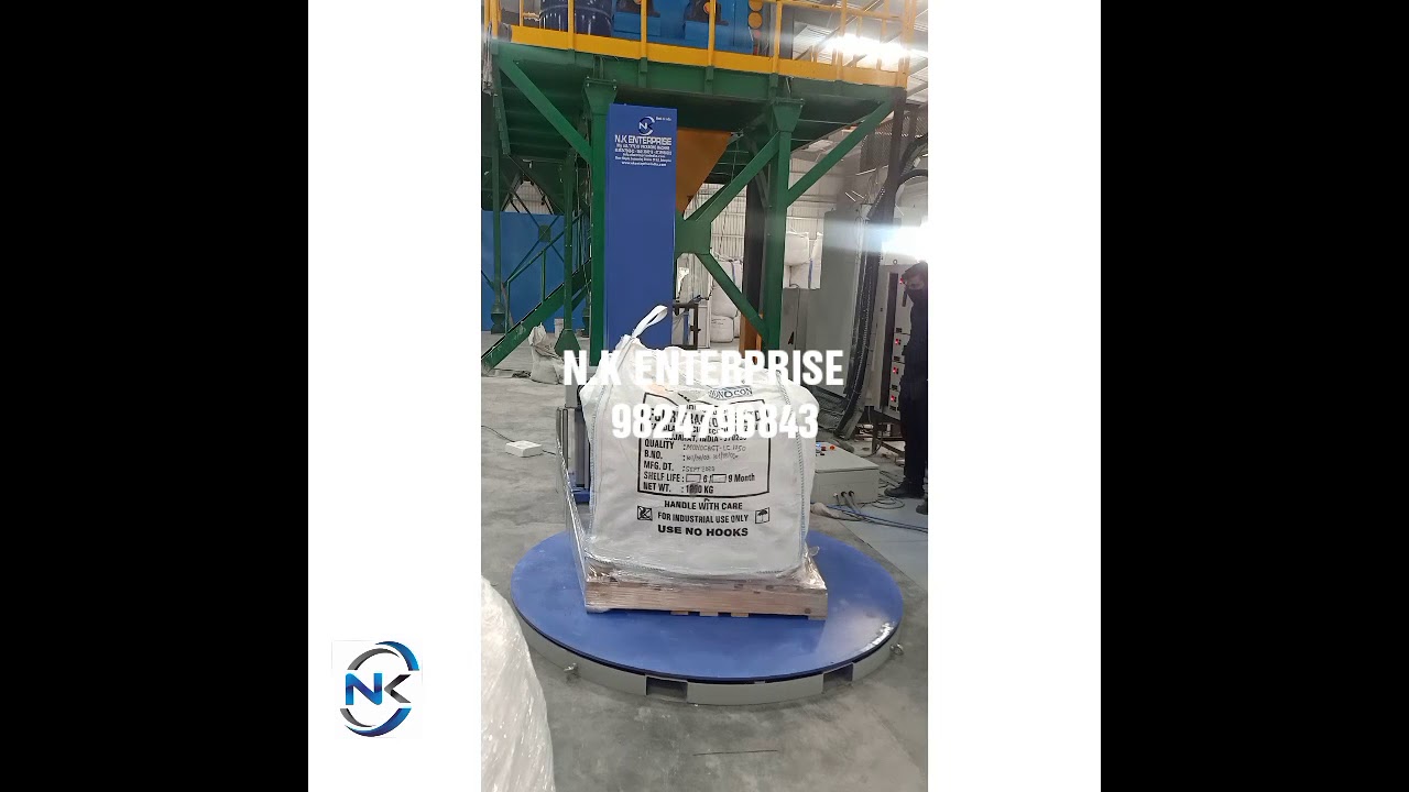 Pallet wrapping machine