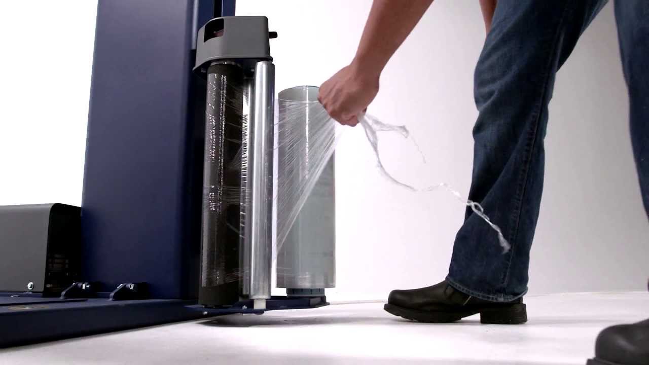 Pallet wrapping machine