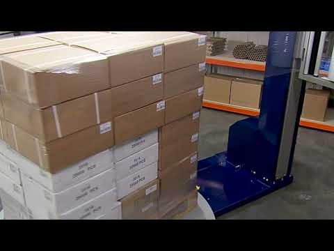 Pallet wrapping machine