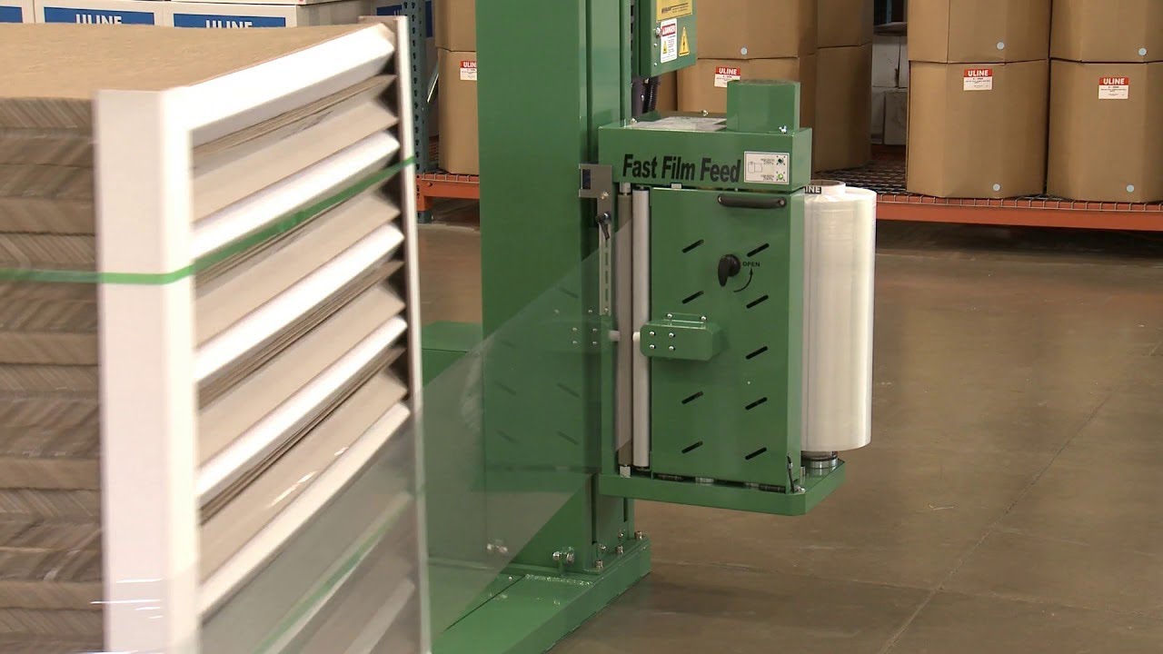 Pallet wrapping machine